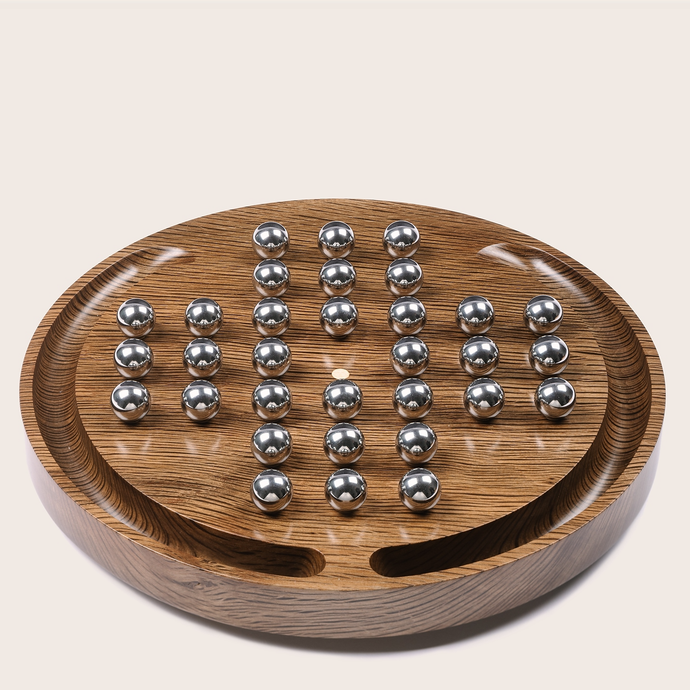Solitaire board - Cork oak, double spiral, with balls in position