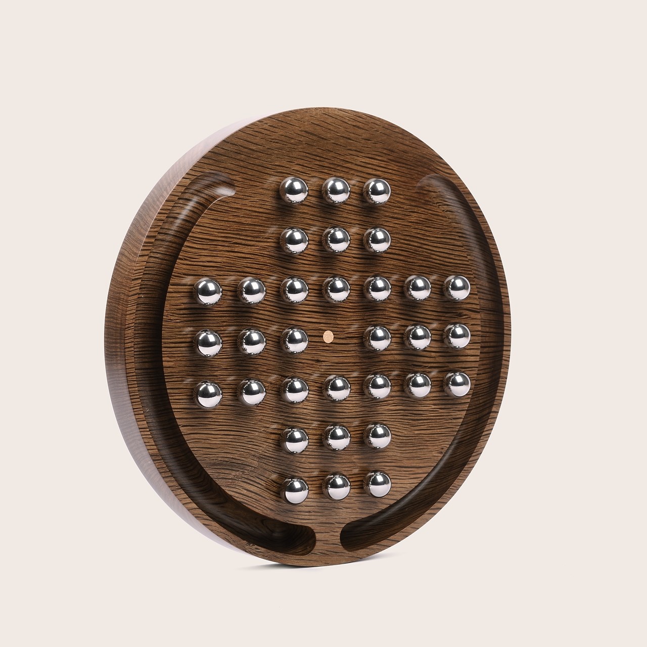 Solitaire board - Cork oak, double spiral, vertical with balls in position
