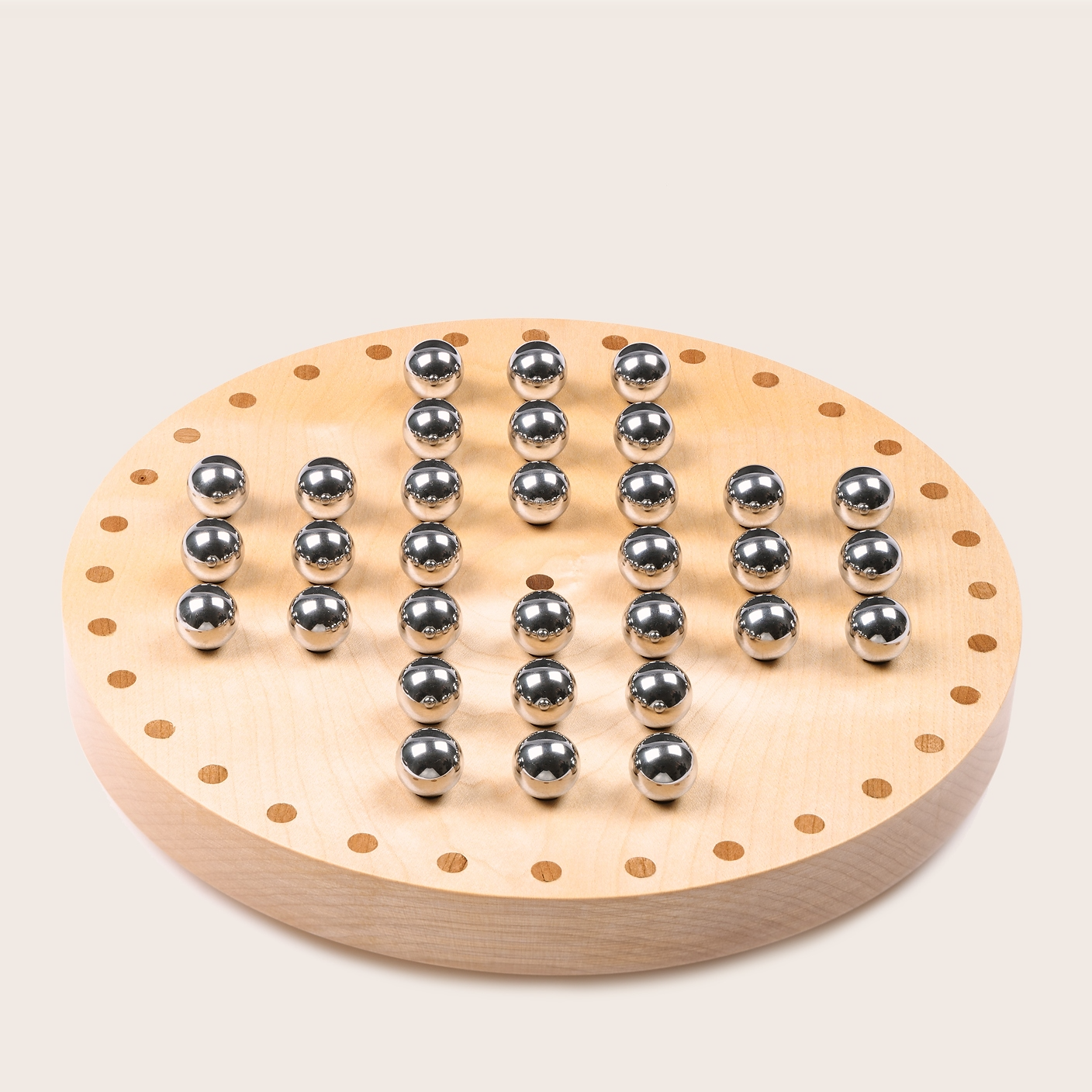 Solitaire board - Sycamore with balls in place