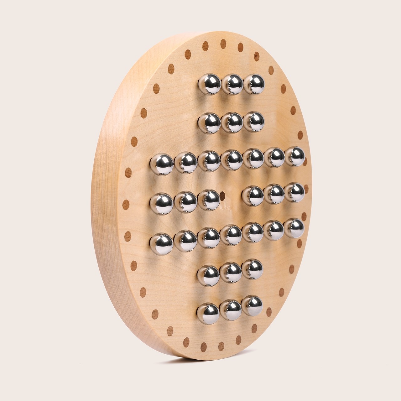 Solitaire board - Sycamore vertical with balls